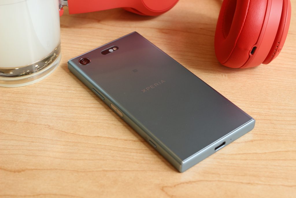 XZ1C.jpg XZ1C.jpg